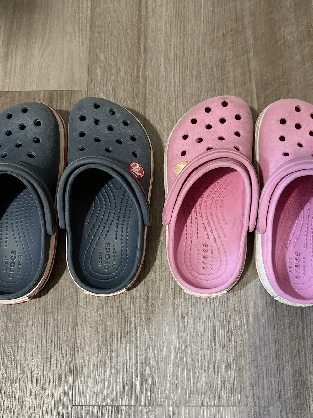 Crocs Kids Size C10 Bundle 2 Pairs Pink & Navy